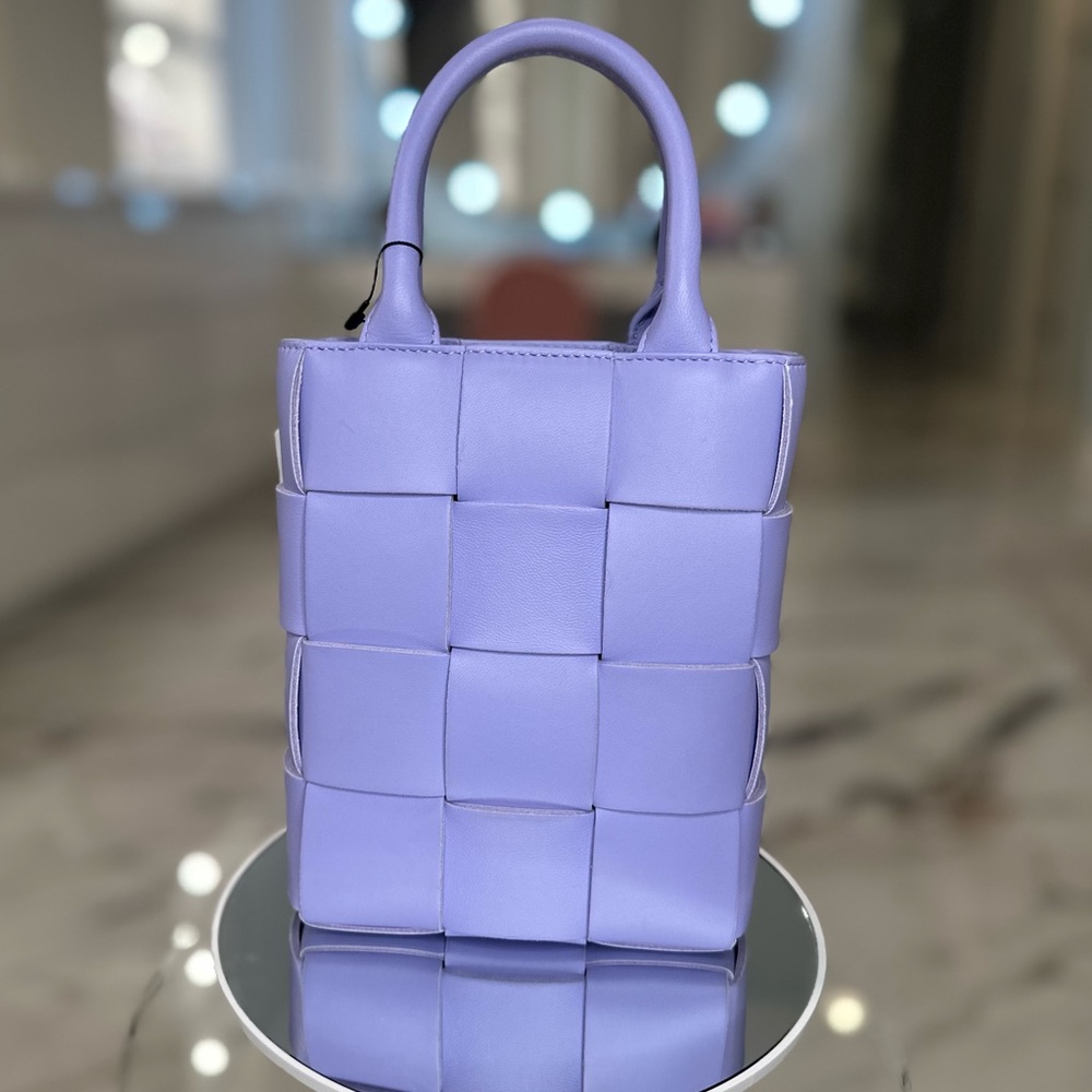 🌟SOLD🌟 NWT Bottega Veneta Small Cassette Tote Bag - Picture 3 of 9